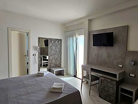 Quadruple Room with Terrace