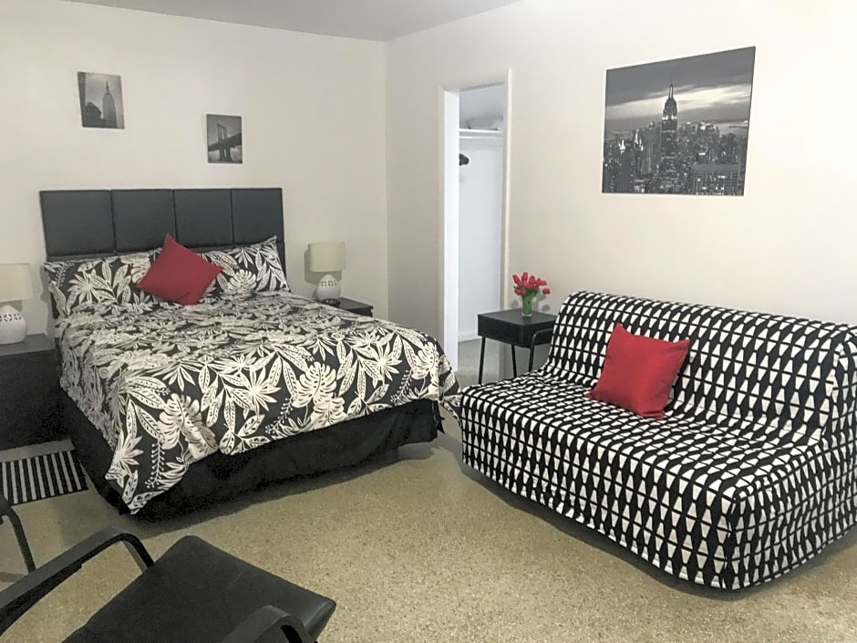 Green Seas Motel