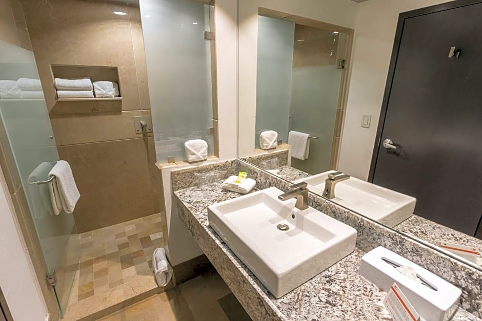 Holiday Inn Queretaro Zona Krystal By IHG