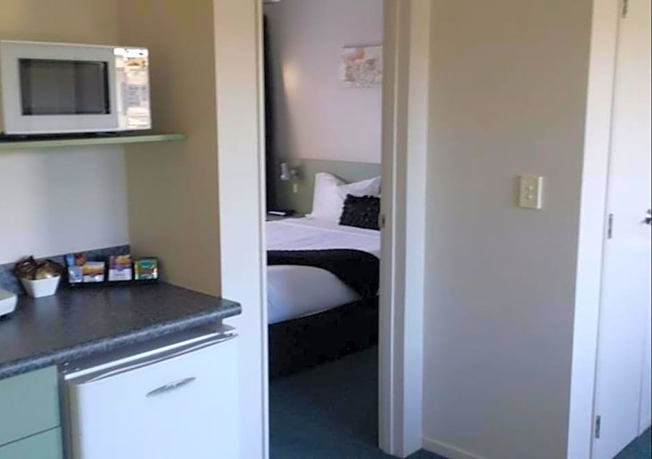 ASURE Abode On Courtenay Motor Inn