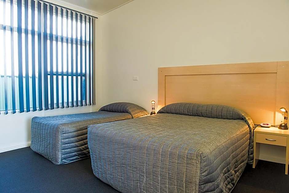 Cherry Blossom Motor Inn