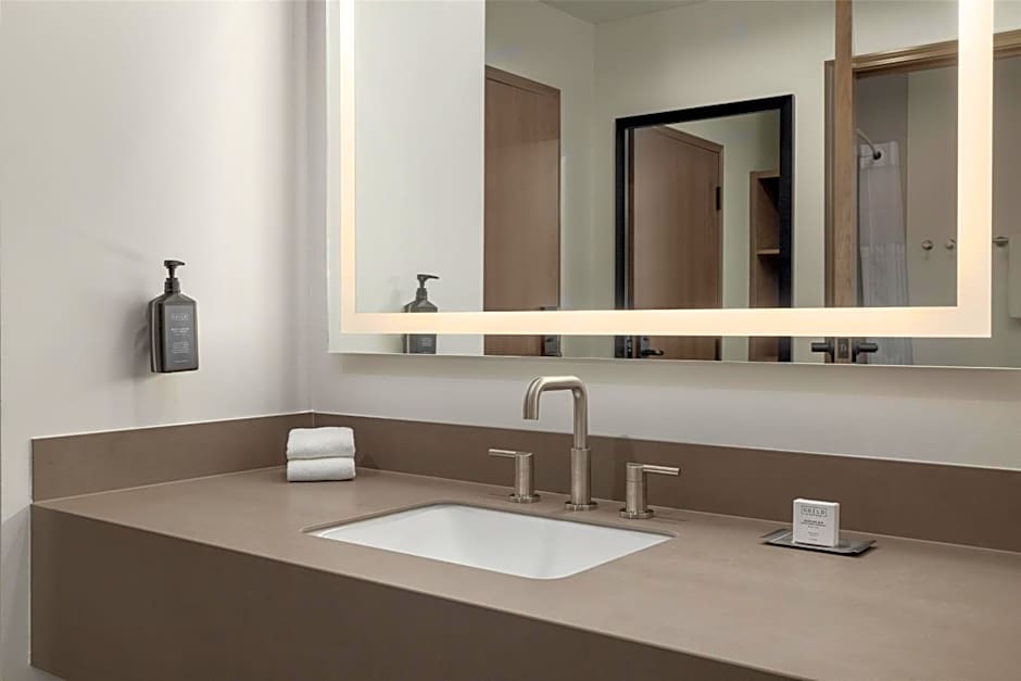 Starlite Yellowstone, Tapestry Collection by Hilton