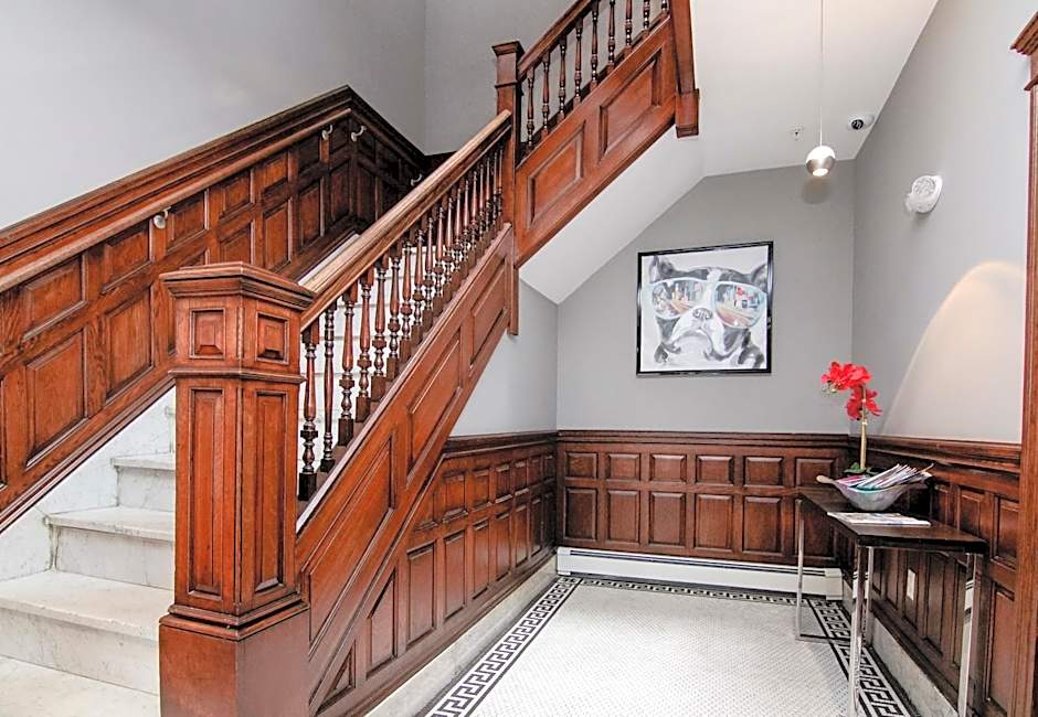 A Stylish Stay with a King Bed and Heated Floors #27