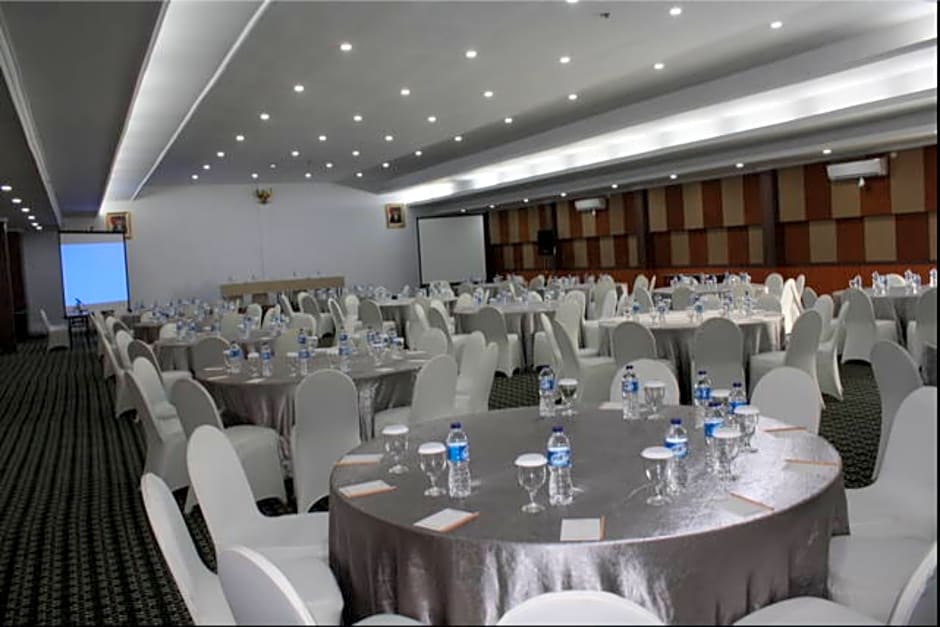 Grand Asrilia Hotel Convention and Restaurant