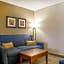 Comfort Inn & Suites Sturbridge-Brimfield
