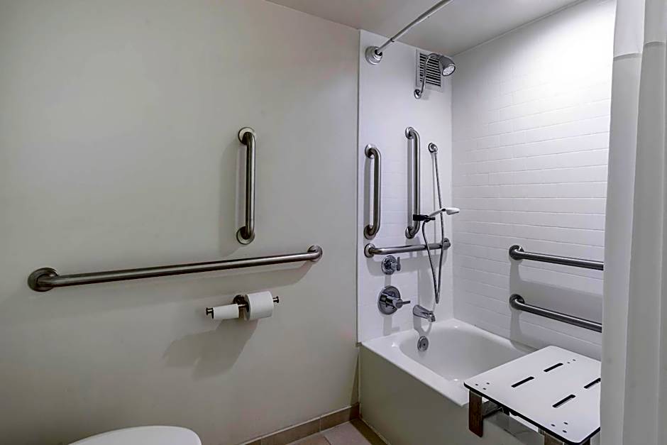 Quality Inn Lexington - Horse Park