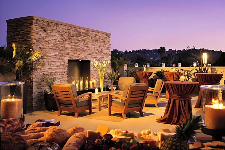 Courtyard by Marriott Los Angeles Sherman Oaks