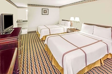 Deluxe Double Room with Two Double Beds - Non-Smoking