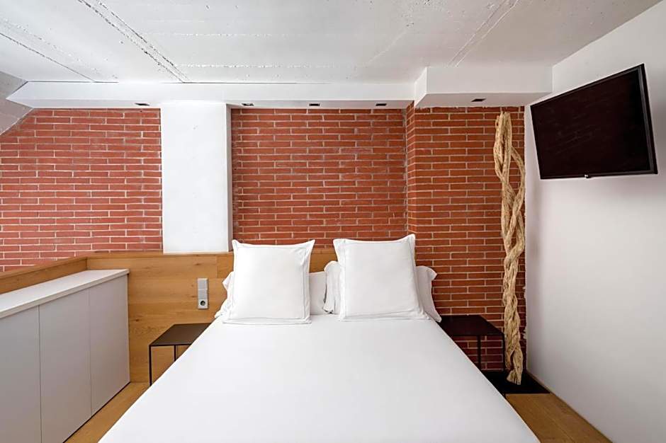 Barcelona Apartment Republica