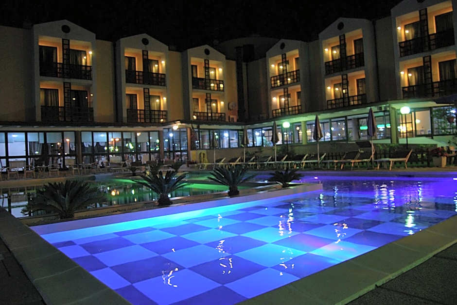 River Park Hotel