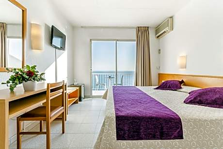 Superior Twin Room with Sea View
