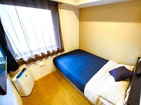 Double Room with Small Double Bed - Smoking