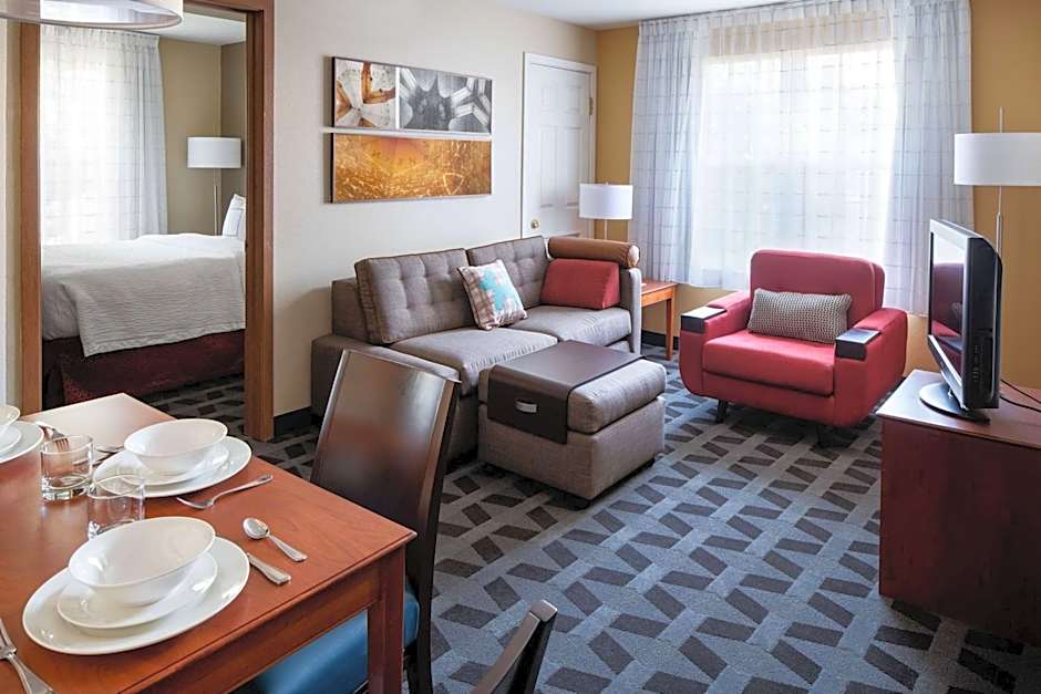 Sonesta Simply Suites Seattle Renton