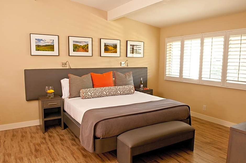 Calistoga Spa Hot Springs - Authentic Hot Springs Spa & Resort