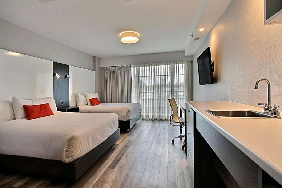 Photo 1 of 1 of Superior 2 Queen Beds, Balcony