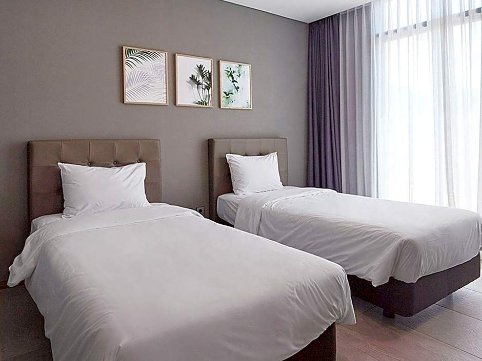 AM Hotel