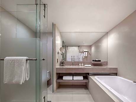 Two-Bedroom Suite with Piano Club Privilege