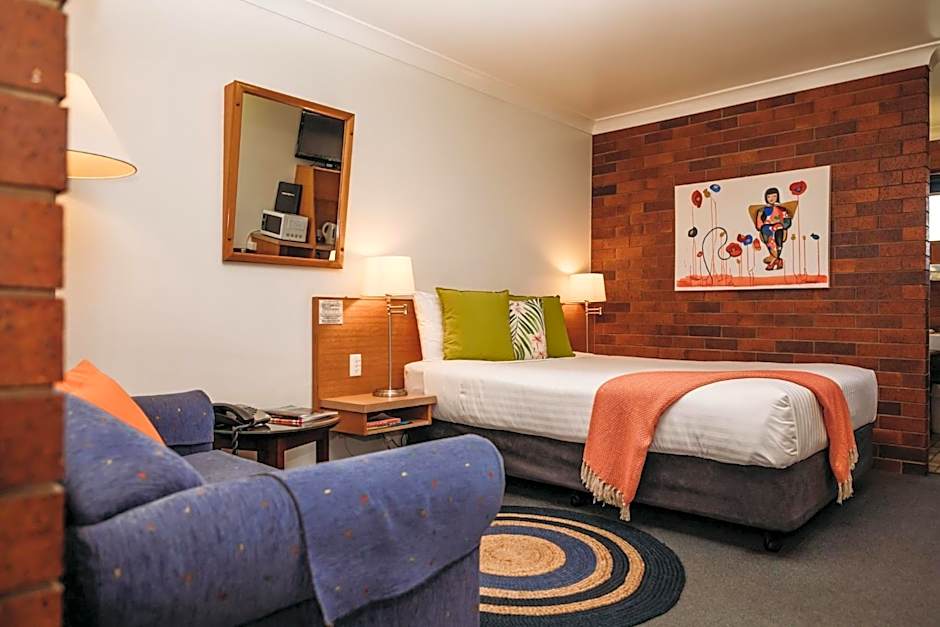 Country Pathfinder Motor Inn