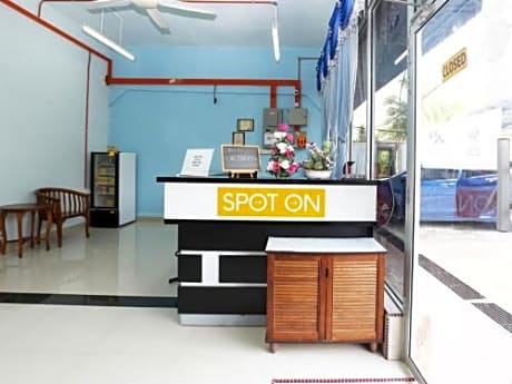 SPOT ON 89778 Aisy Hotel