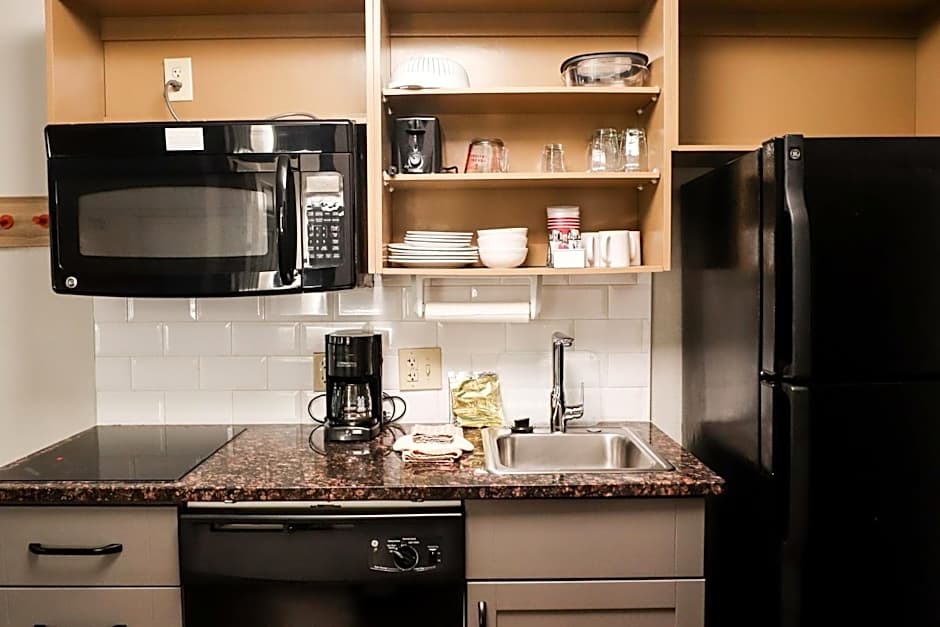 Candlewood Suites Richmond Airport Hotel By IHG
