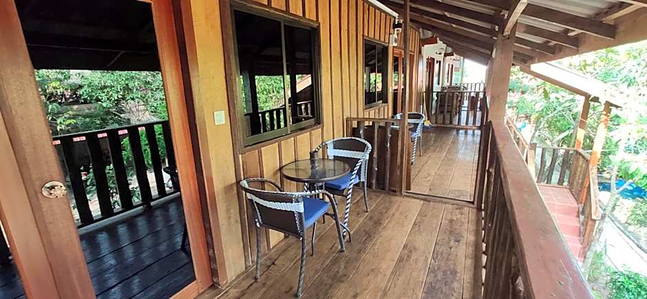 Papa Pippo Otres Village