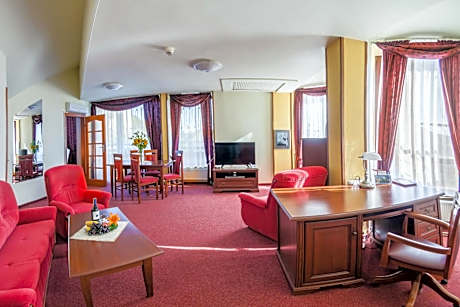 Standard Double Suite