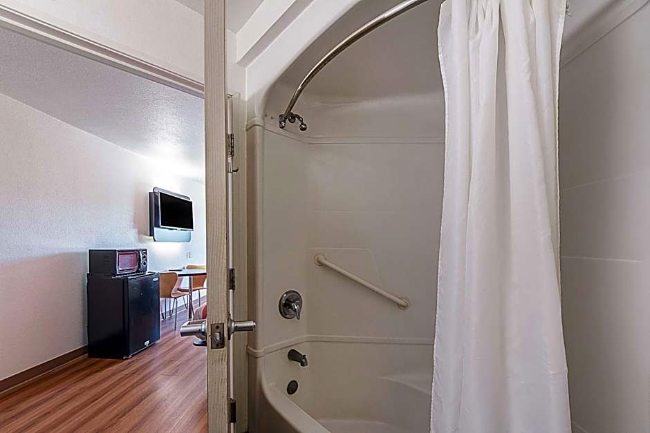 Motel 6-San Antonio, TX - Downtown - Alamo Dome