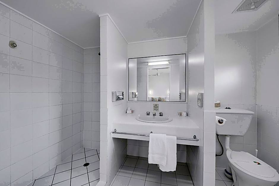 Reef Adventureland Motel