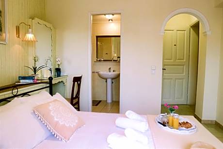 Double or Twin Room with Side Sea View