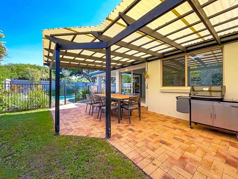 Bokarina Beach House - Family & Pet Friendly