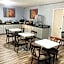 Montgomery Inn & Suites