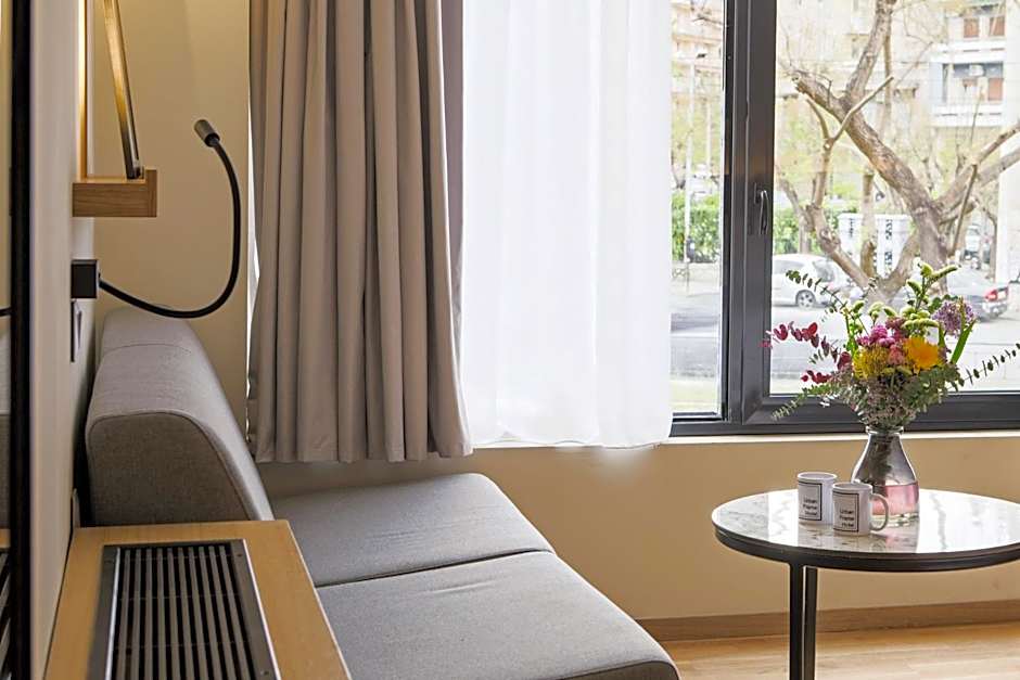 Urban Frame Acropolis