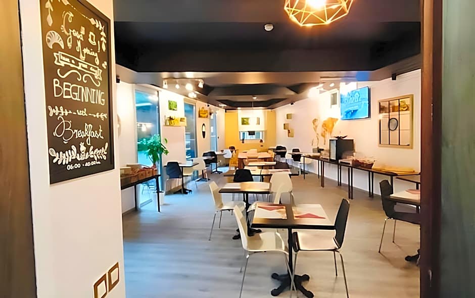 Standing Hotel Suites by Actisource