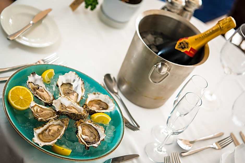 The White House Hotel