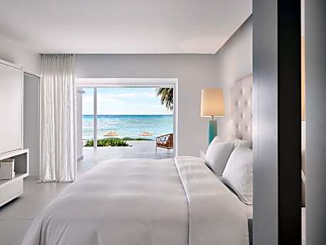 Lux Me Yali Seafront Suite with Shared Pool