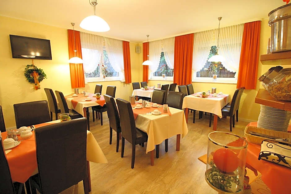 Arador-City Hotel