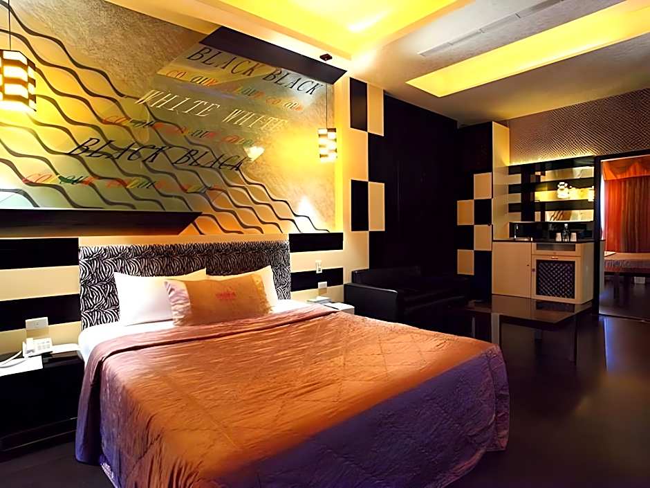 Sun Garden Ming Cheng Motel