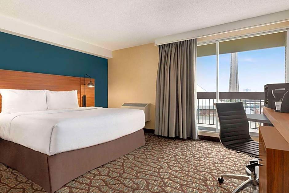 Wyndham Garden Niagara Falls Fallsview