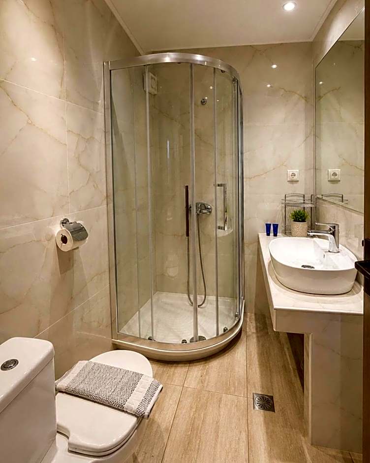 Hotel Avra