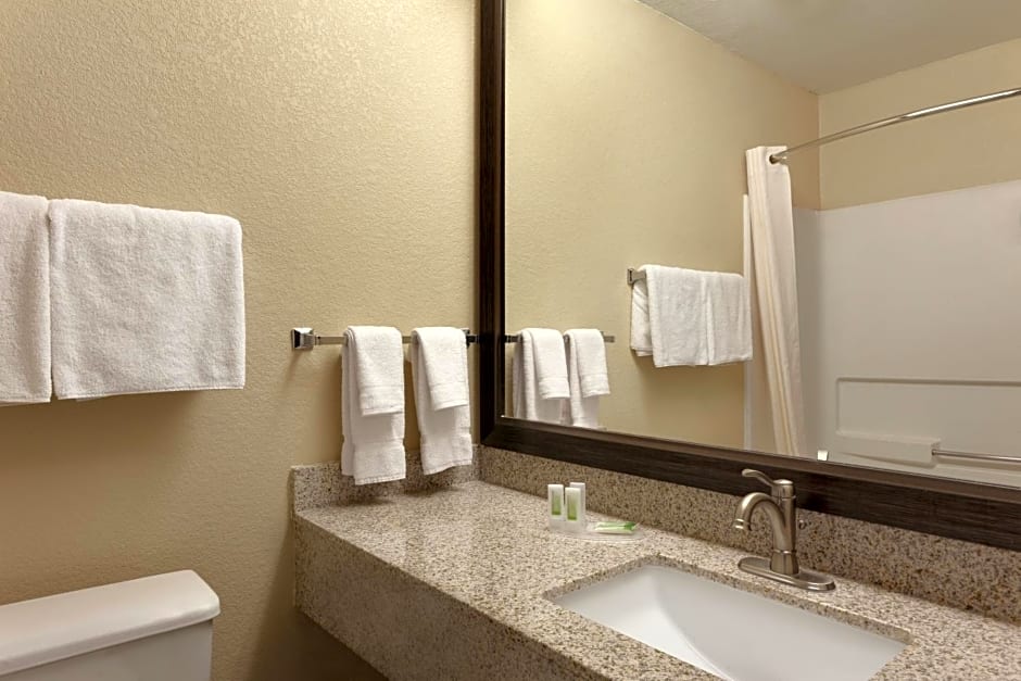 AmericInn by Wyndham Salina