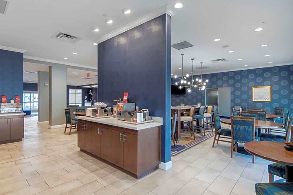 Best Western Plus St. Louis Airport Hotel