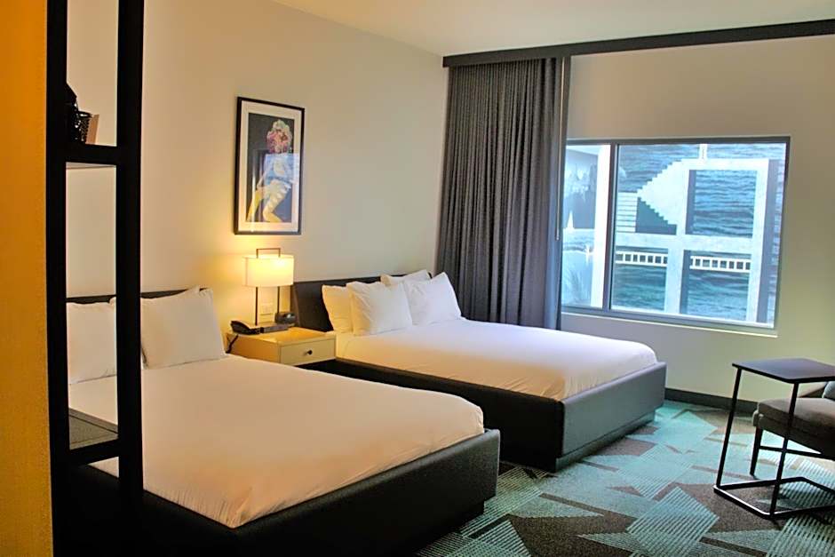 Downtown Grand Hotel & Casino