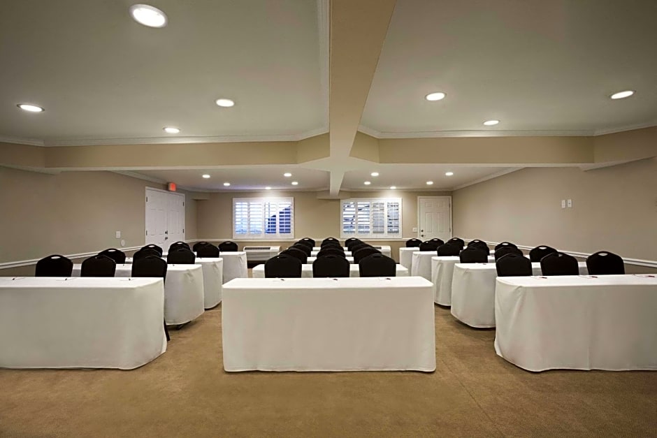 Infinity Inn & Suites