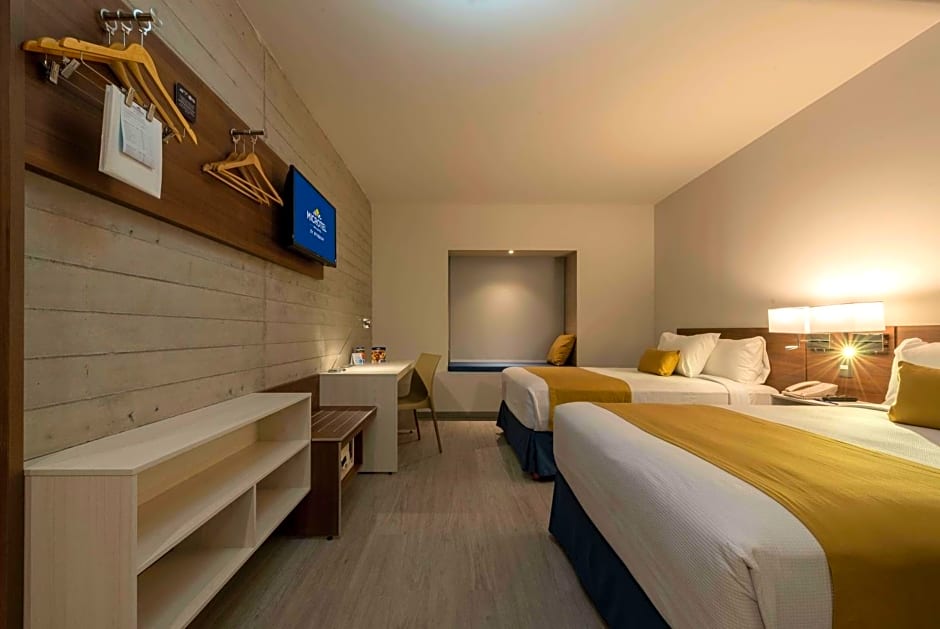 Microtel Inn & Suites by Wyndham Guadalajara Sur