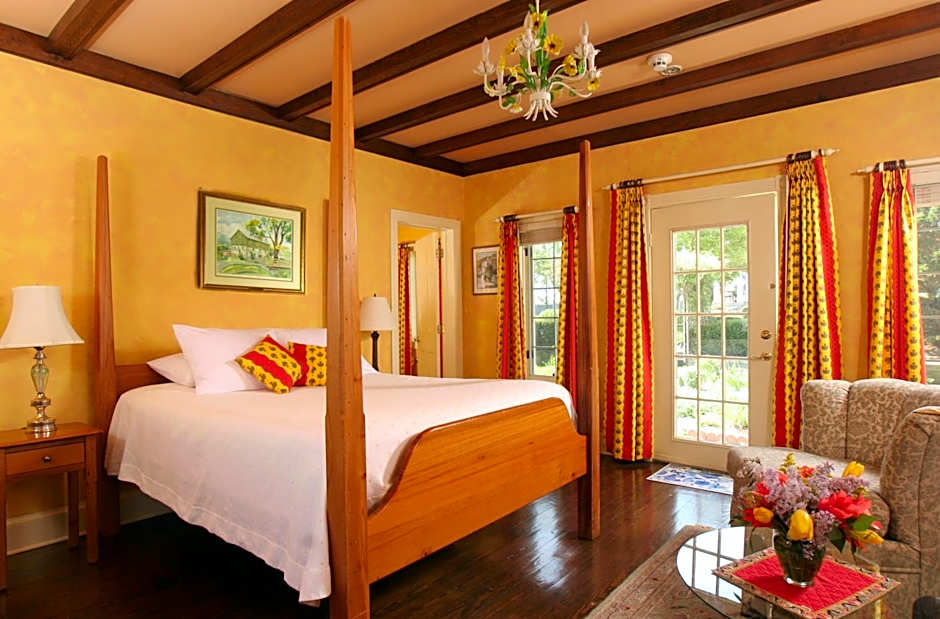 L'Auberge Provencale Inn & Restaurant