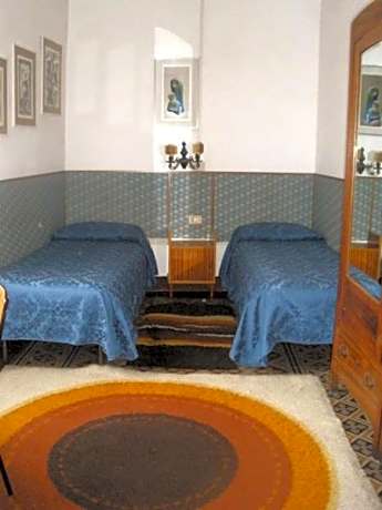 Twin Room with Shared Bathroom
