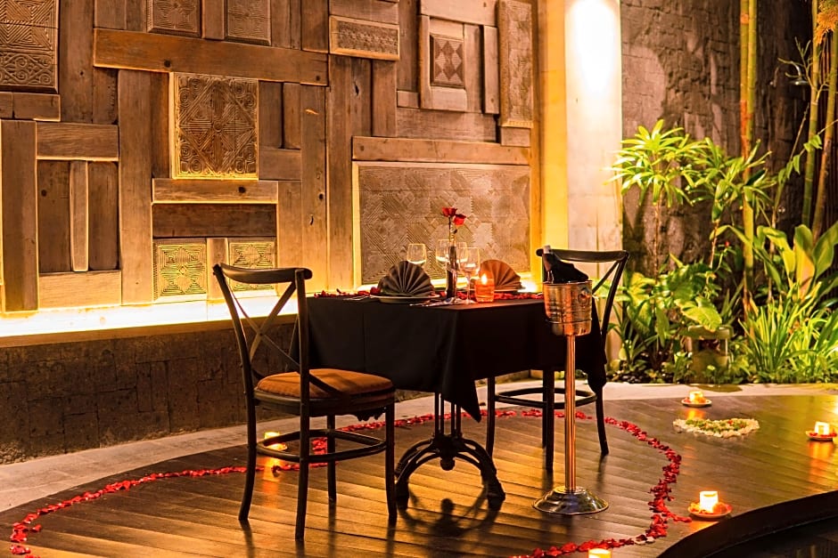 Akana Boutique Hotel