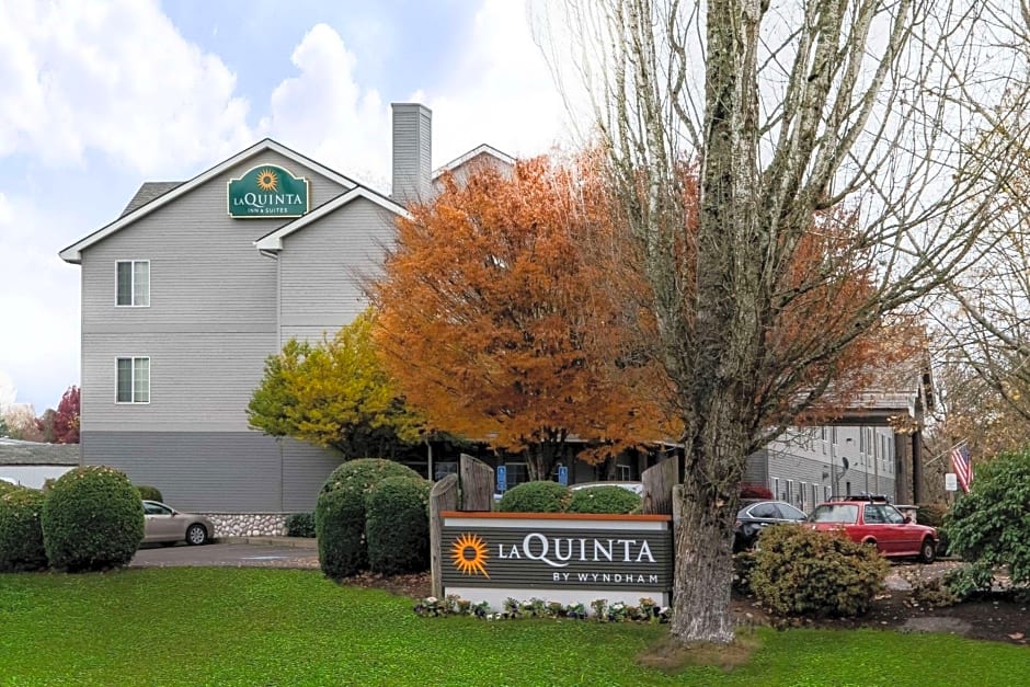 La Quinta Inn & Suites by Wyndham Eugene