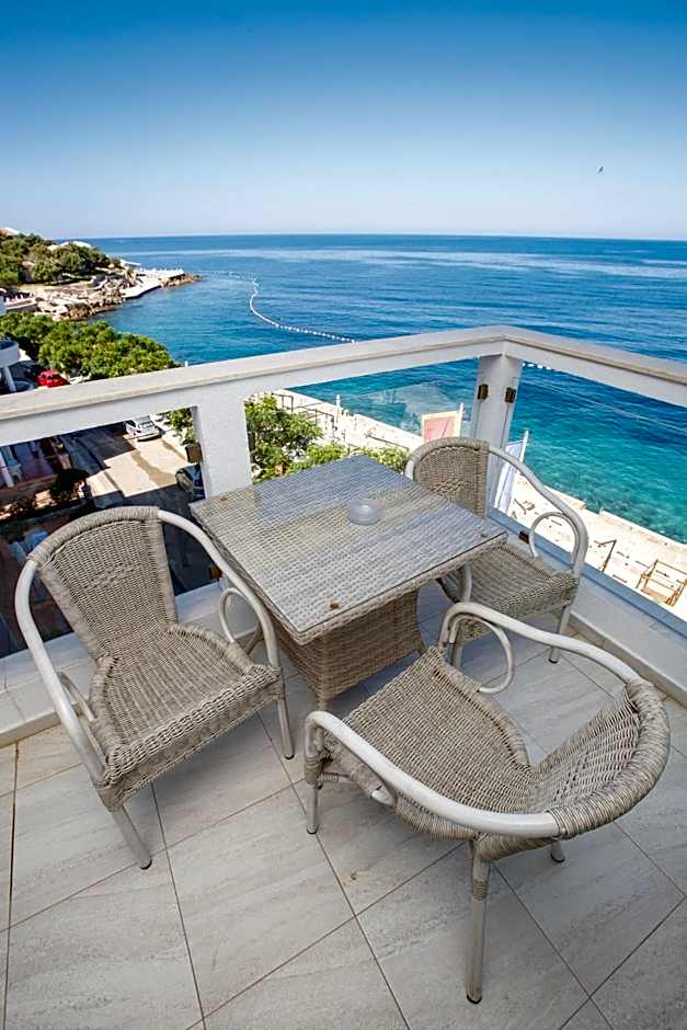 Apartments AriaSana-5m from the beach