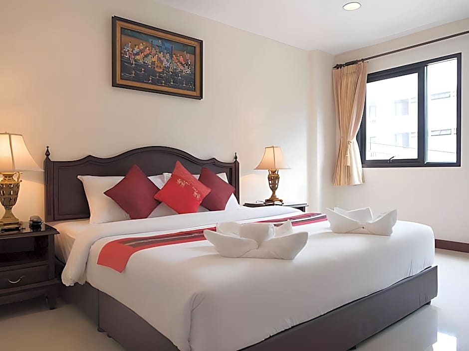 True Siam Rangnam Hotel
